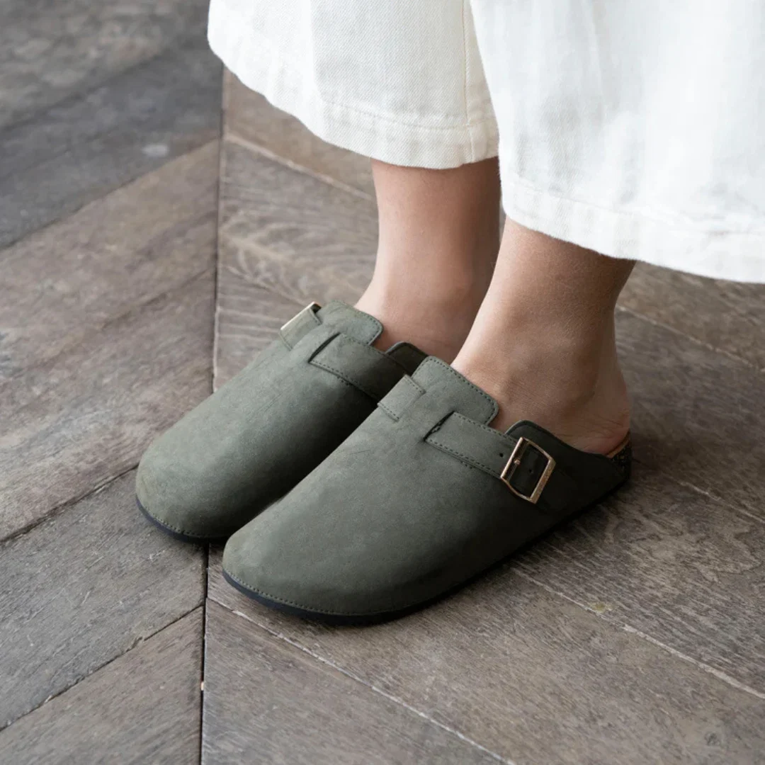Isotoner Mulher Chinelo Fechado - Image 2